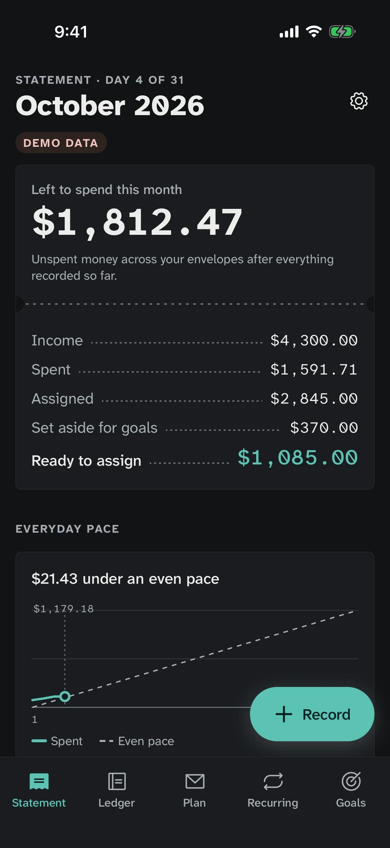 Budgelyx in dark mode on iPhone